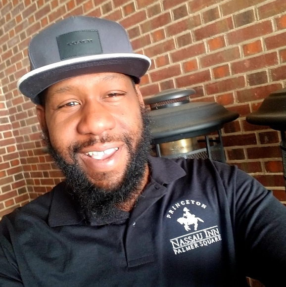 Meet your Posher, Maurice - Picture 1 of 1